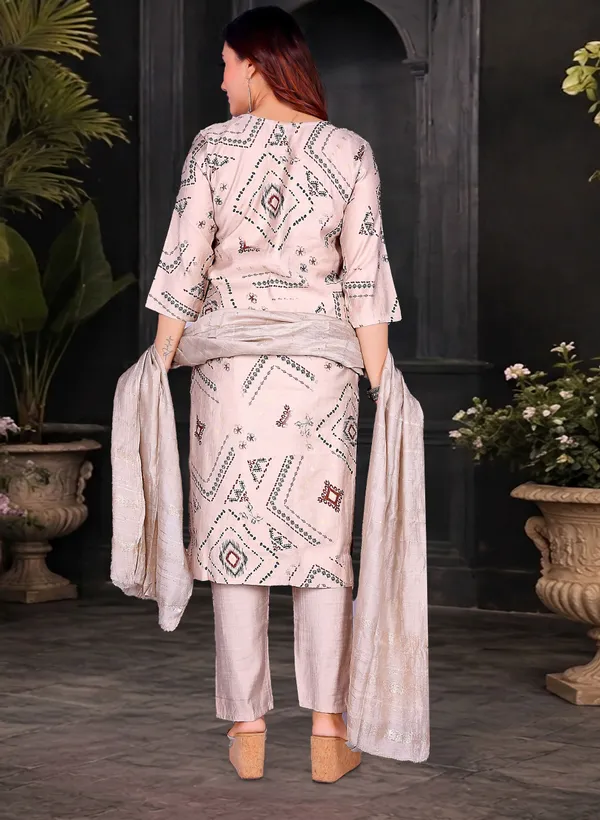 ZANIFA_Printed_Kurta,_Trouser/Pant_&_Dupatta_Set_()