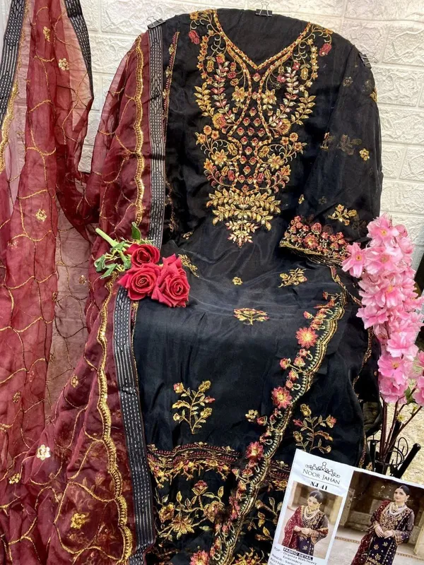 Kurti_pant_dupatta_set_Semistiched