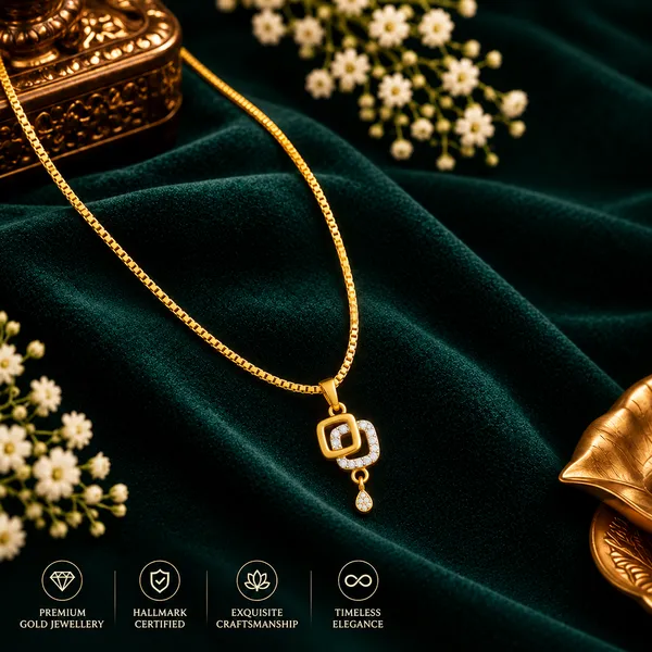 Gold_Geometric_Pendant_Necklace_for_Women
