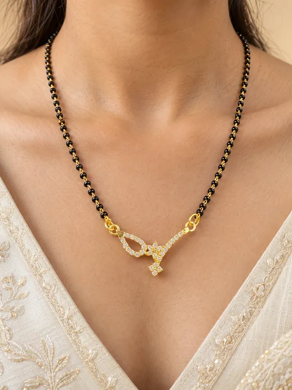 Black_Beaded_Gold_Tone_Mangalsutra_Necklace_for_Women