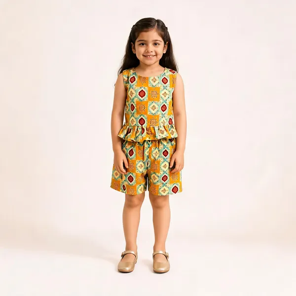 Green_Cotton_Sleeveless_Peplum_Top_And_Shorts_Set_For_Girls