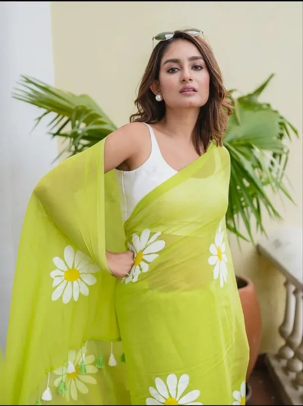 Green_Floral_Print_Saree_For_Women