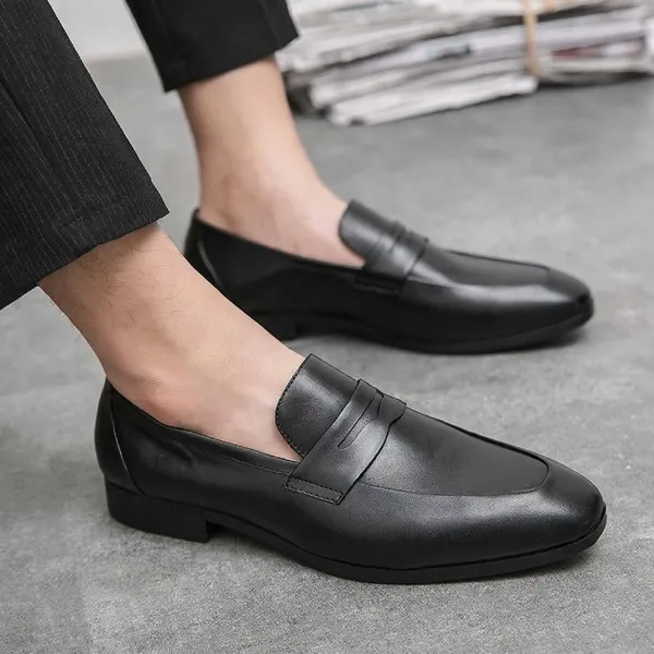 Cobbler_India_Black_Leather_Loafers_With_Panel_Black
