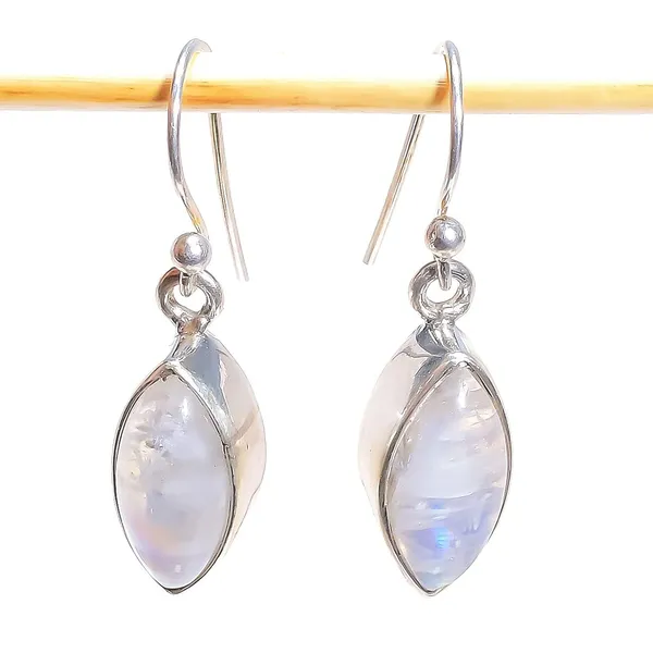 Rainbow_Moonstone_Sterling_Silver_Earring