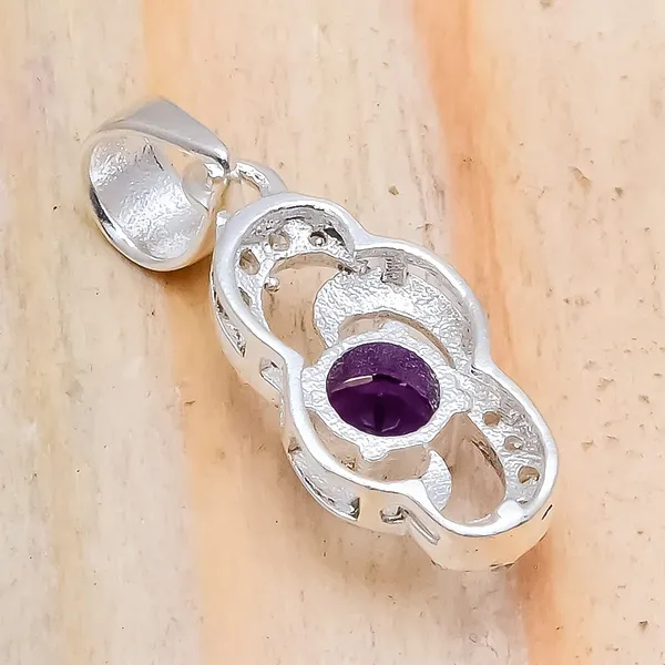 Sterling_Silver_Gemstone_Pendant