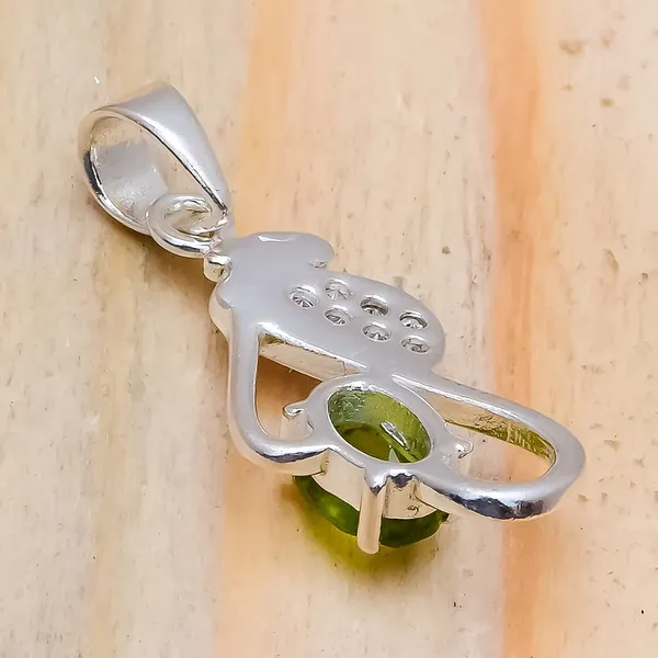 Sterling_Silver_Gemstone_Pendant
