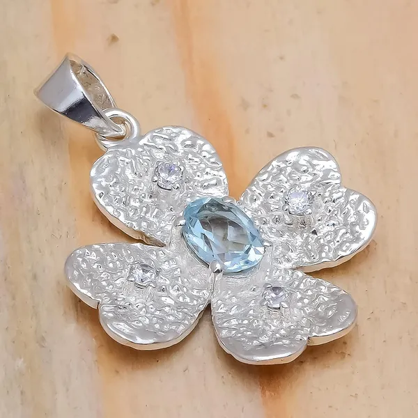 Topaz_Sterling_Silver_Pendant
