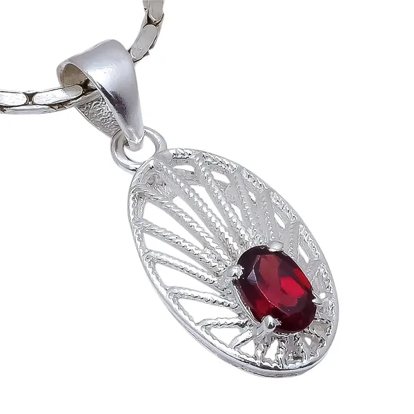 Garnet_Sterling_Silver_Pendant