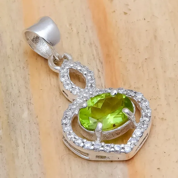 Sterling_Silver_Gemstone_Pendant