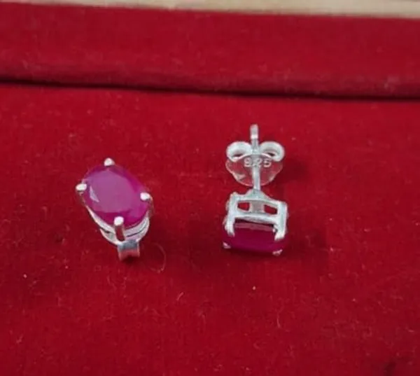 Silver_Plated_Solitaire_Stud_Earrings