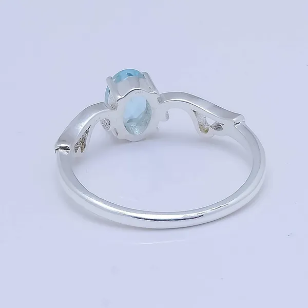 Blue_Topaz_Sterling_Silver_Ring_For_Women