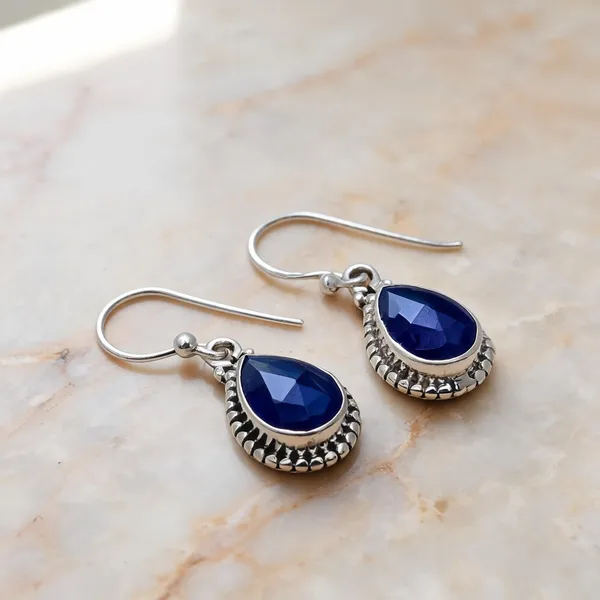 Sterling_Silver_Sapphire_Earring