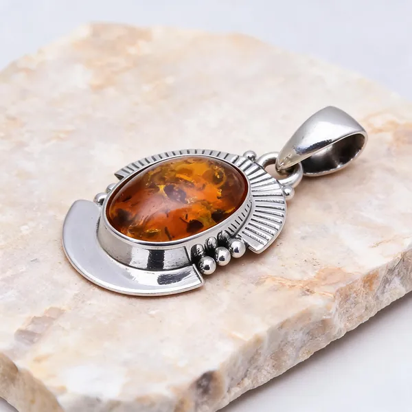 Amber_Sterling_Silver_Pendant