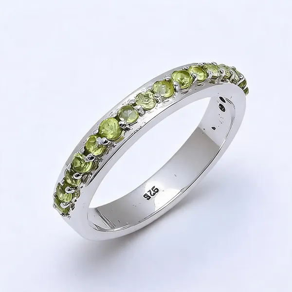 Sterling_Silver_Peridot_Ring
