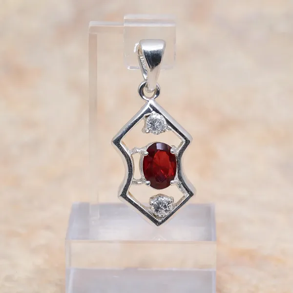Sterling_Silver_Gemstone_Pendant