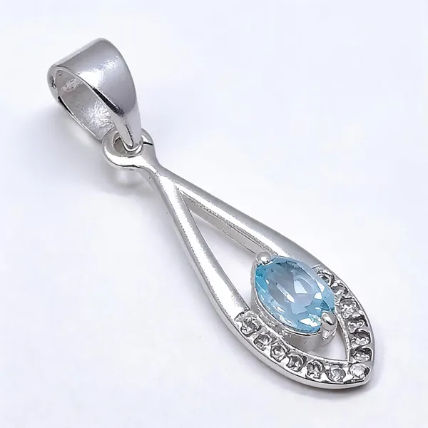 Sterling_Silver_Topaz_Pendant