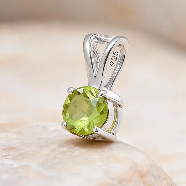 Peridot_Sterling_Silver_Pendant