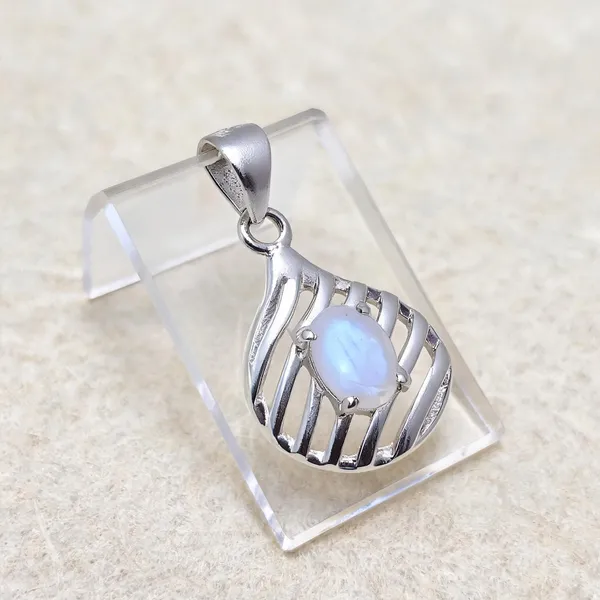 Moonstone_Sterling_Silver_Pendant