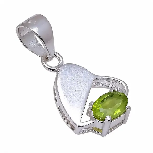 Sterling_Silver_Peridot_Pendant