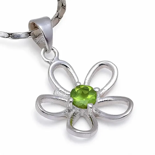 Peridot_Sterling_Silver_Pendant