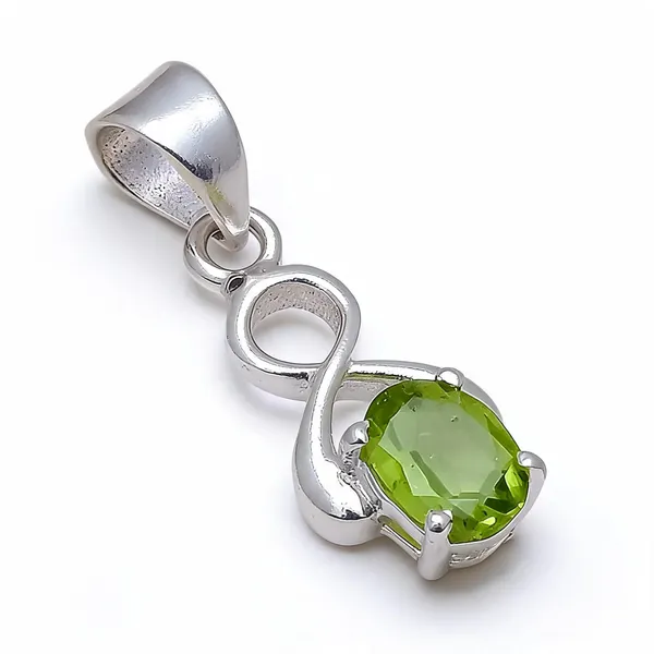 Peridot_Sterling_Silver_Pendant