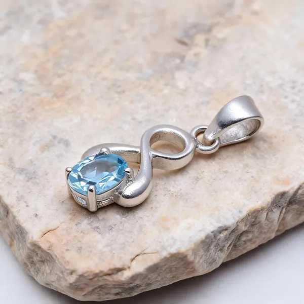 Blue_Topaz_Sterling_Silver_Pendant