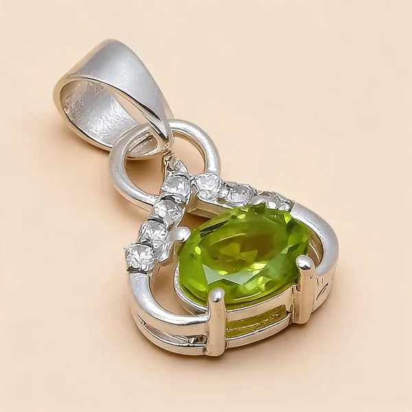 Sterling_Silver_Gemstone_Pendant
