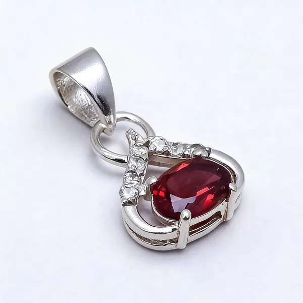 Sterling_Silver_Gemstone_Pendant