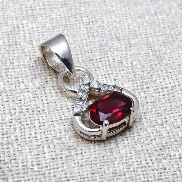 Sterling_Silver_Gemstone_Pendant