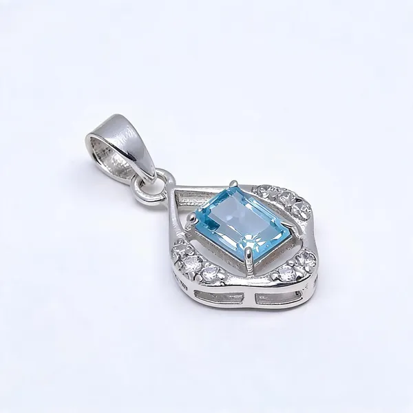 Sterling_Silver_Gemstone_Pendant