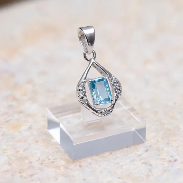Sterling_Silver_Gemstone_Pendant