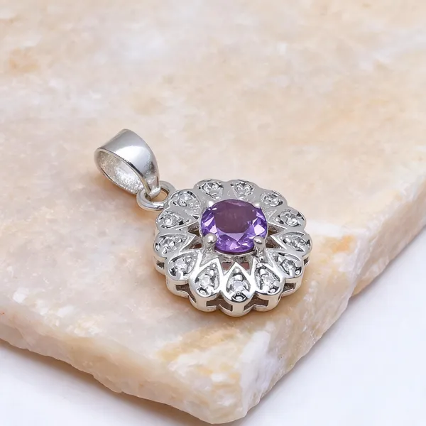 Sterling_Silver_Gemstone_Pendant