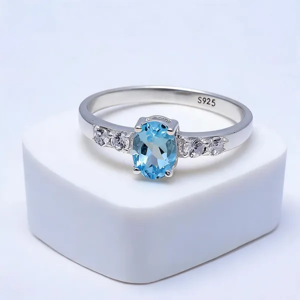 Sterling_Silver_Topaz_Ring