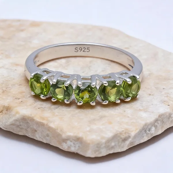 Peridot_Sterling_Silver_Ring