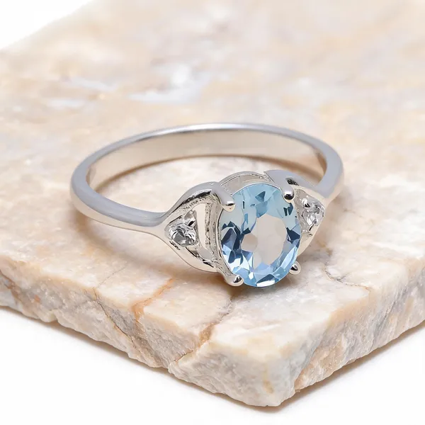 Sterling_Silver_Topaz_Ring