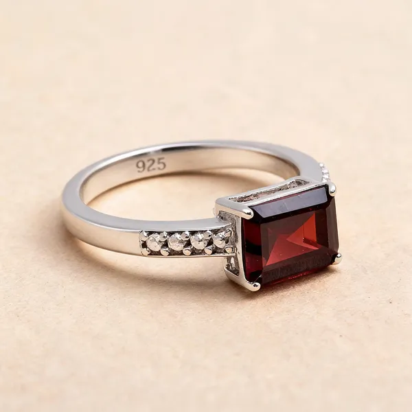 Garnet_Sterling_Silver_Ring