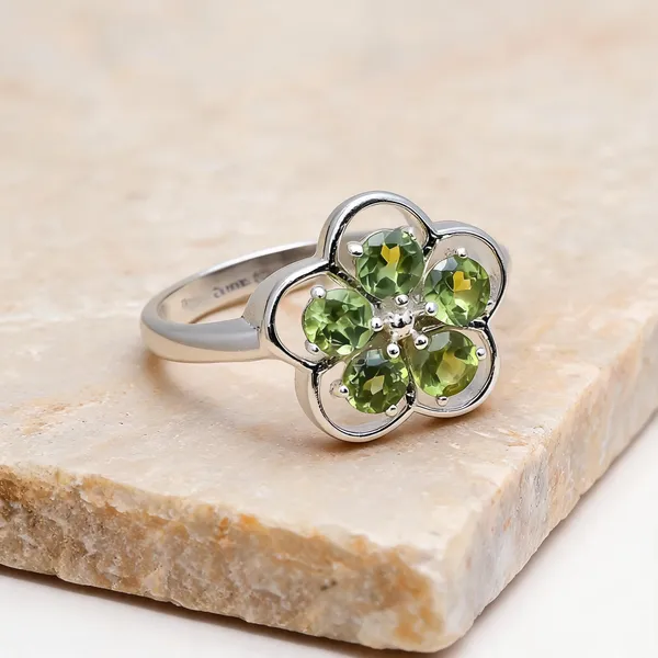 Sterling_Silver_Peridot_Ring