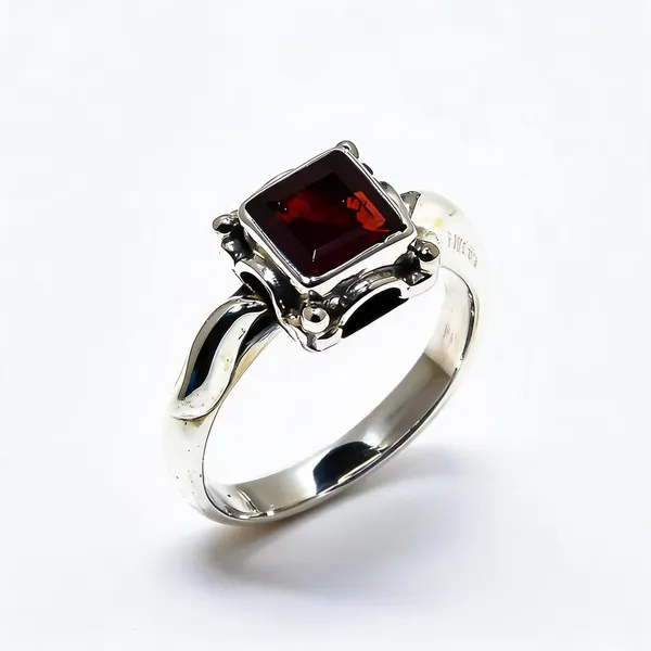 Garnet_Sterling_Silver_Ring