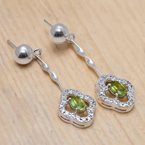 Sterling_Silver_Peridot_Earrings