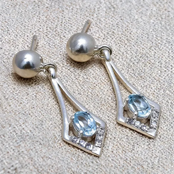 Sterling_Silver_Topaz_Earrings
