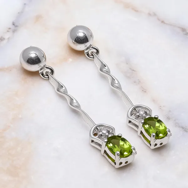 Sterling_Silver_Peridot_Gemstone_Earrings
