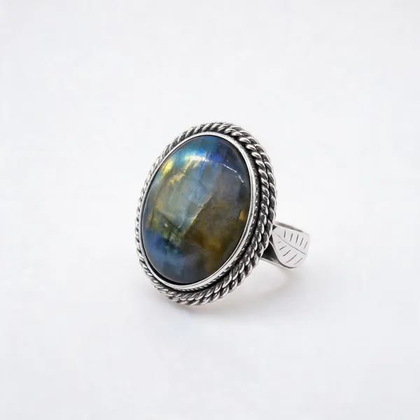 Labradorite_Sterling_Silver_Ring