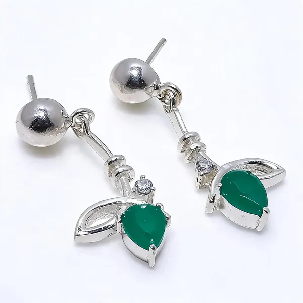 Sterling_Silver_Emerald_Cz_Earrings