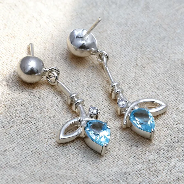 Sterling_Silver_Blue_Topaz_Earrings