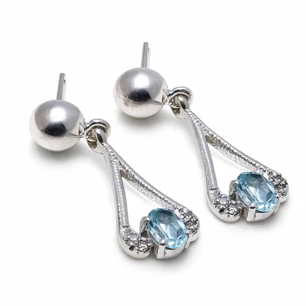 Sterling_Silver_Blue_Topaz_Earrings