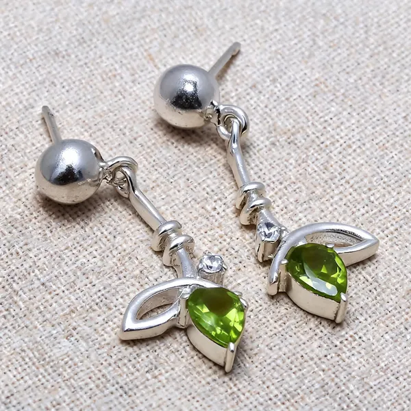 Sterling_Silver_Peridot_Gemstone_Earrings