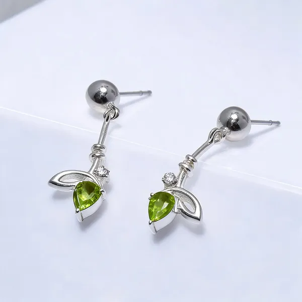 Sterling_Silver_Peridot_Gemstone_Earrings