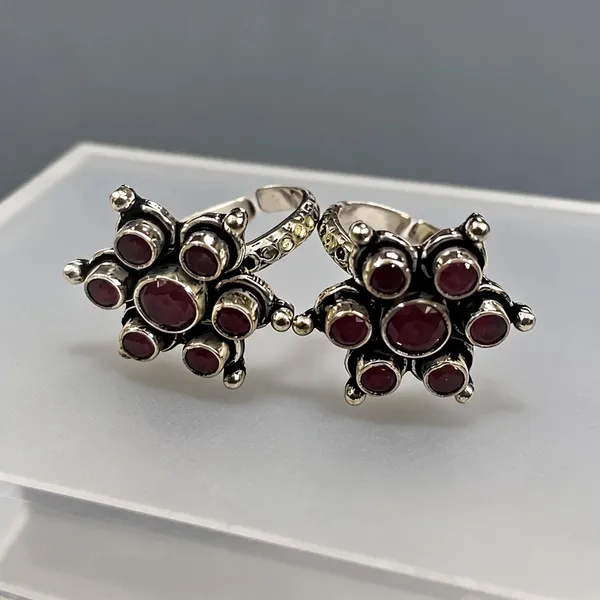Sterling_Silver_Gemstone_Toe_Ring