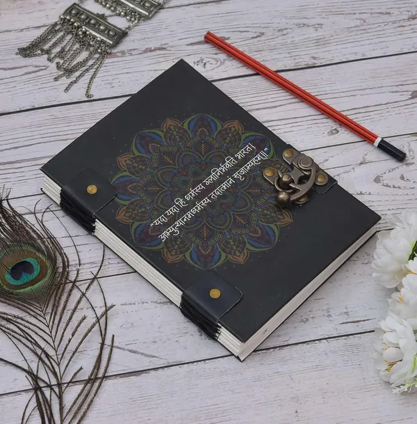 Handmade_Cardboard_Journal_With_Buckle_Lock