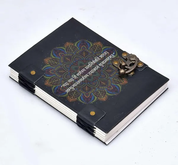 Handmade_Cardboard_Journal_With_Buckle_Lock